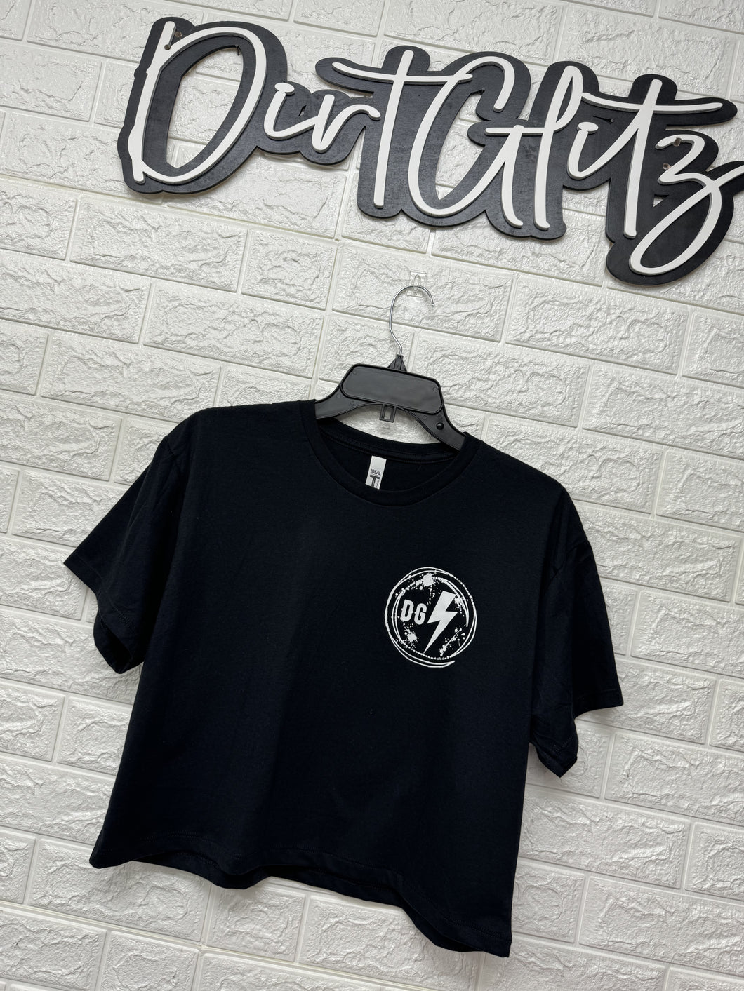 CROPPED DG LOGO  TEE