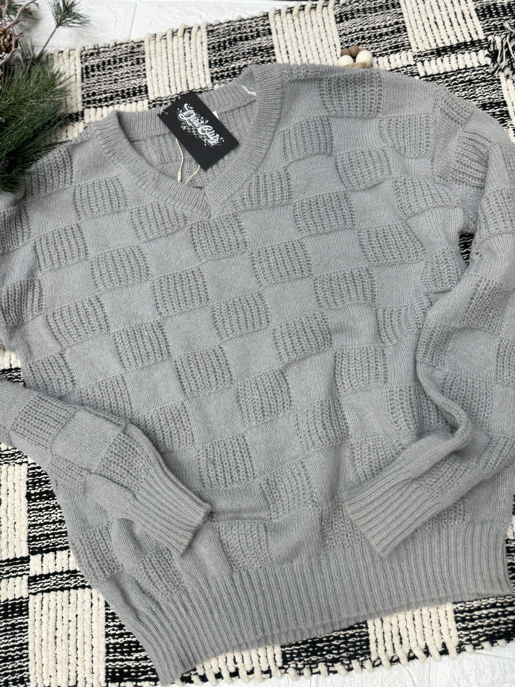 TEXTURE CHECK SWEATER