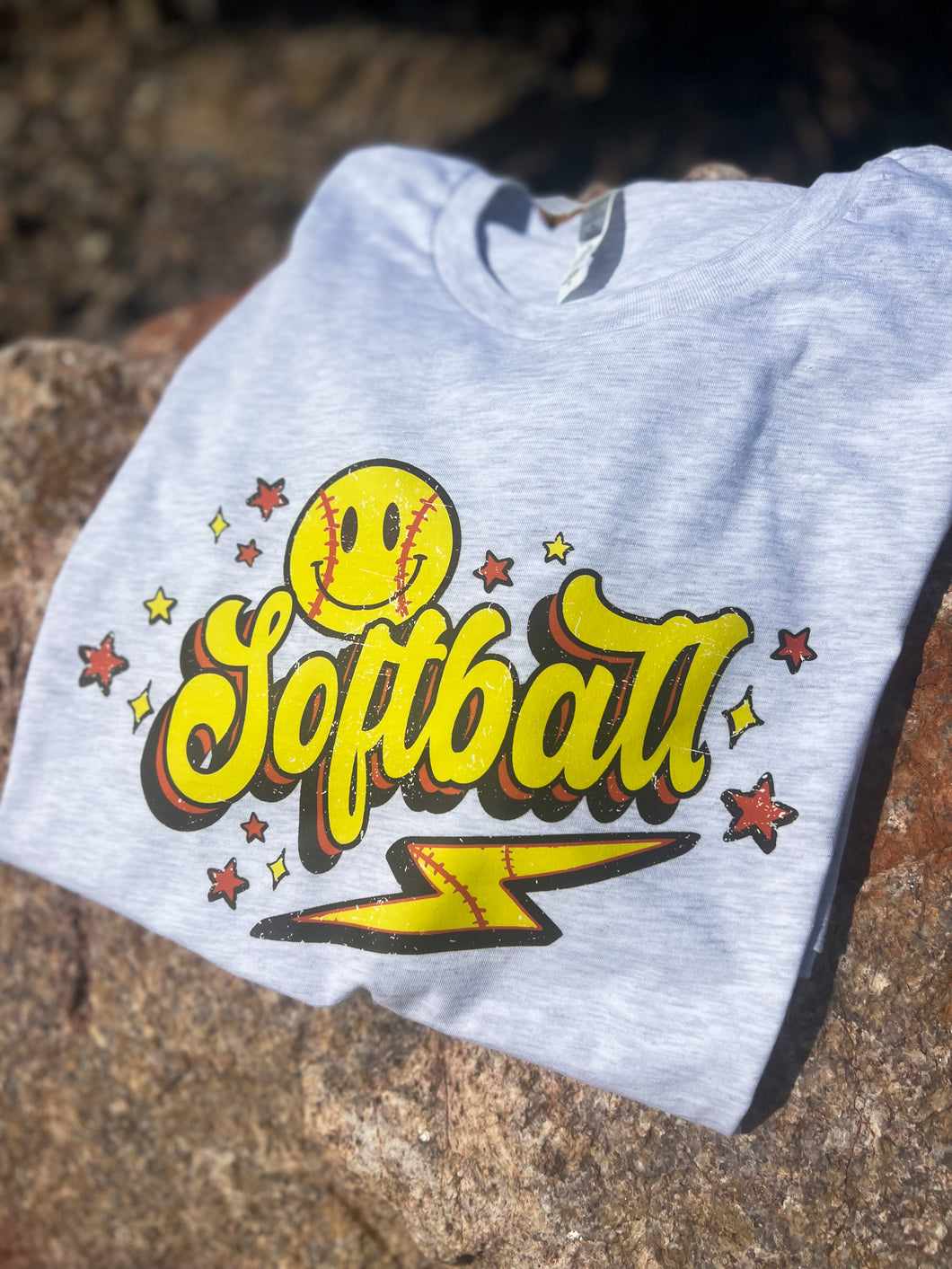 SOFTBALL BOLT TEE